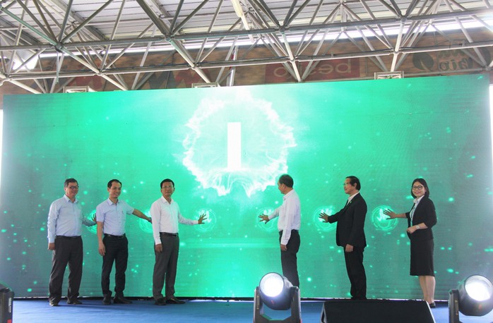 Có đến 5.000 mặt hàng giảm giá cho người dân Đà Nẵng dịp cuối năm- Ảnh 2. Có đến 5.000 mặt hàng giảm giá cho người dân Đà Nẵng dịp cuối năm- Ảnh 2.