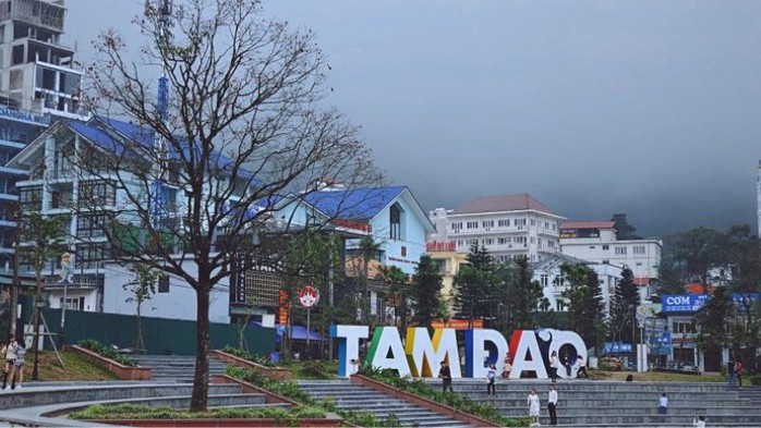 Một mặt của tấm huy chương- Ảnh 1. Một mặt của tấm huy chương- Ảnh 1.