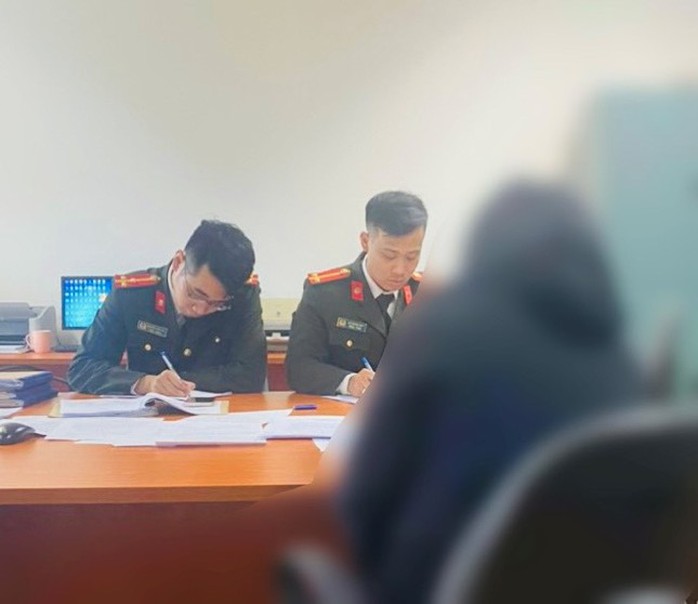 Người phụ nữ tung tin "xét nghiệm kẹo có ma túy" bị xử phạt- Ảnh 1. Người phụ nữ tung tin "xét nghiệm kẹo có ma túy" bị xử phạt- Ảnh 1.