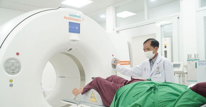 Việc Bệnh viện Chợ Rẫy pha chế thành công 2 loại thuốc đem lại nhiều cơ hội điều trị hiệu quả hơn cho người bệnh ung thư. Việc Bệnh viện Chợ Rẫy pha chế thành công 2 loại thuốc đem lại nhiều cơ hội điều trị hiệu quả hơn cho người bệnh ung thư.