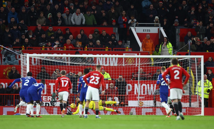 "Người hùng" McTominay giúp Man United bay cao Top 6- Ảnh 2. "Người hùng" McTominay giúp Man United bay cao Top 6- Ảnh 2.