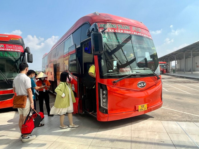 Không thiếu xe đi lại dịp Tết- Ảnh 1. Không thiếu xe đi lại dịp Tết- Ảnh 1.