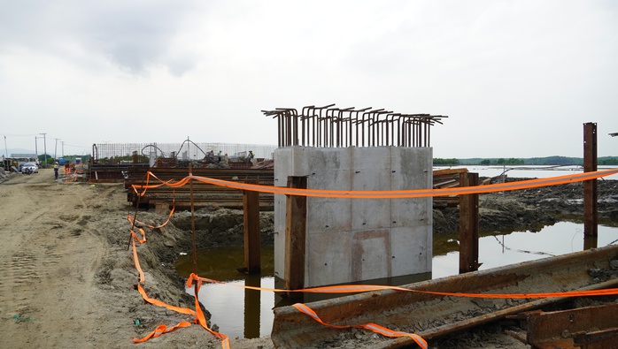 Cận cảnh dự án cầu Phước An nối Đồng Nai và Bà Rịa - Vũng Tàu
- Ảnh 6. Cận cảnh dự án cầu Phước An nối Đồng Nai và Bà Rịa - Vũng Tàu
- Ảnh 6.
