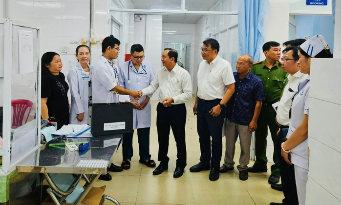 Nhân viên y tế bị hành hung, Bệnh viện quận 7 củng cố quy trình báo động "Code grey"- Ảnh 1. Nhân viên y tế bị hành hung, Bệnh viện quận 7 củng cố quy trình báo động "Code grey"- Ảnh 1.