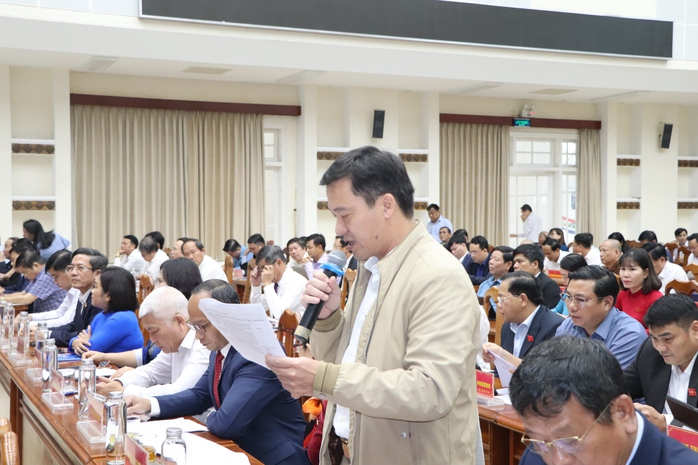 Đại biểu HĐND Quảng Nam: Cán bộ sợ sai, không dám làm gây bức xúc- Ảnh 2. Đại biểu HĐND Quảng Nam: Cán bộ sợ sai, không dám làm gây bức xúc- Ảnh 2.