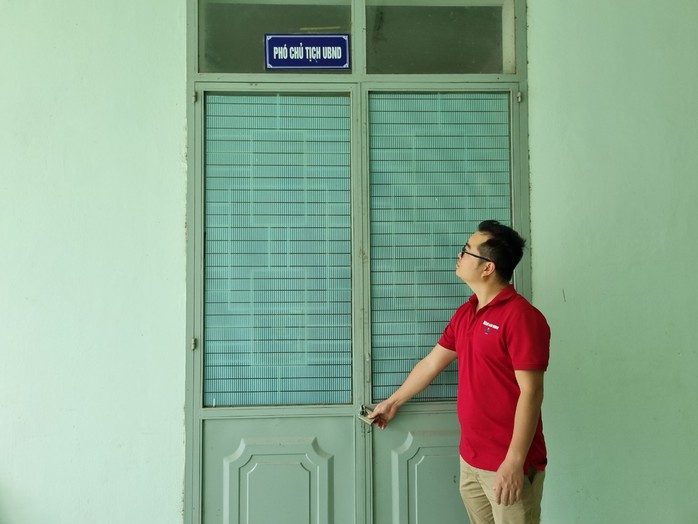 Giờ hành chính, trụ sở UBND xã vắng như … "chùa bà đanh"- Ảnh 3.