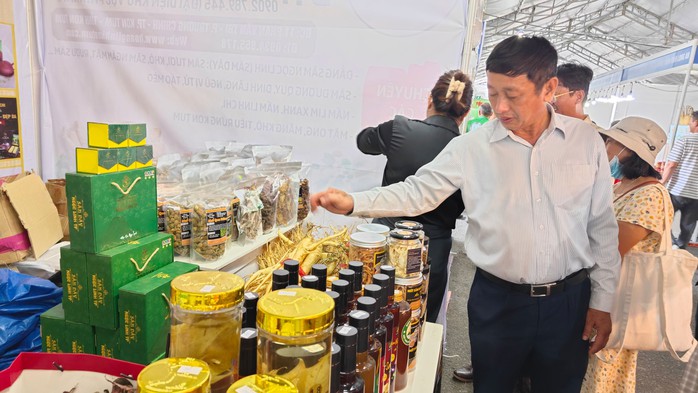 Đông trùng hạ thảo, sâm Ngọc Linh.... không còn quá xa xỉ- Ảnh 1. Đông trùng hạ thảo, sâm Ngọc Linh.... không còn quá xa xỉ- Ảnh 1.