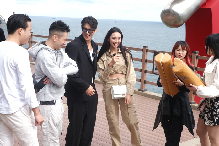Bật mí lý do Hoa hậu Thùy Tiên, Misthy du hí Busan- Ảnh 9. Bật mí lý do Hoa hậu Thùy Tiên, Misthy du hí Busan- Ảnh 9.