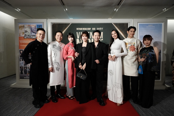 Bật mí lý do Hoa hậu Thùy Tiên, Misthy du hí Busan- Ảnh 1. Bật mí lý do Hoa hậu Thùy Tiên, Misthy du hí Busan- Ảnh 1.