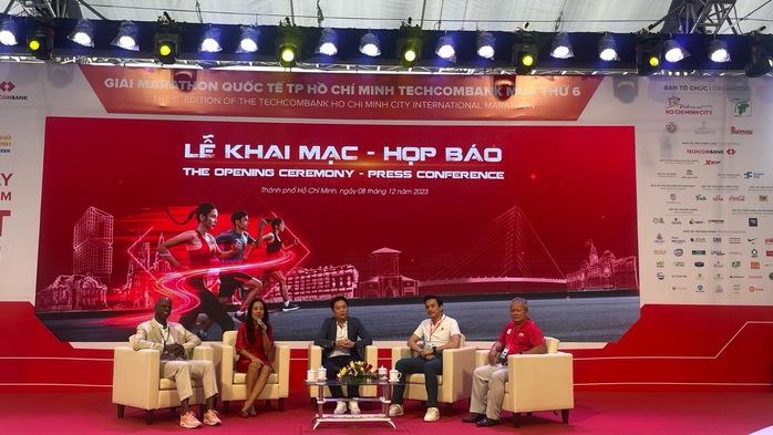 Khai mạc Giải chạy quốc tế lớn nhất Việt Nam - Ảnh 1. Khai mạc Giải chạy quốc tế lớn nhất Việt Nam - Ảnh 1.