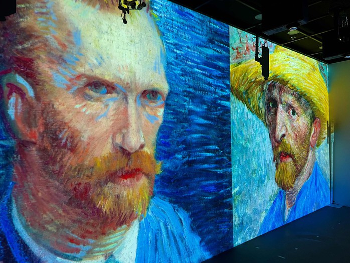 Có gì trong triển lãm nghệ thuật tương tác đa giác quan Van Gogh?
- Ảnh 1. Có gì trong triển lãm nghệ thuật tương tác đa giác quan Van Gogh?
- Ảnh 1.