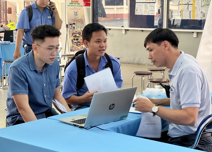 Doanh nghiệp Nhật Bản đến trường kỹ thuật "săn" sinh viên- Ảnh 3. Doanh nghiệp Nhật Bản đến trường kỹ thuật "săn" sinh viên- Ảnh 3.
