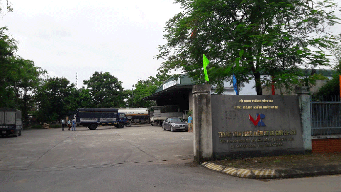 Sau khi bị khám xét và niêm phong, 2 trung tâm đăng kiểm ở Hà Nội được hoạt động trở lại - Ảnh 1.