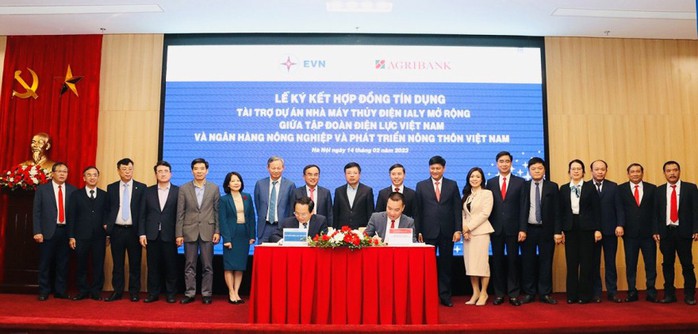 Agribank và EVN ký hợp đồng tín dụng cho dự án Nhà máy Thủy điện Ialy mở rộng - Ảnh 1. Agribank và EVN ký hợp đồng tín dụng cho dự án Nhà máy Thủy điện Ialy mở rộng - Ảnh 1.