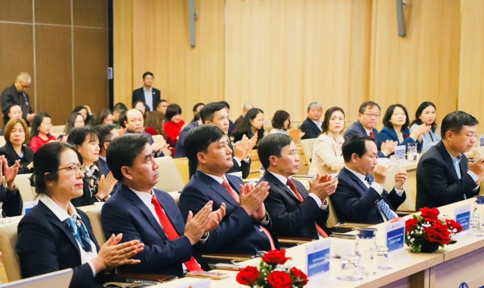 Agribank và EVN ký hợp đồng tín dụng cho dự án Nhà máy Thủy điện Ialy mở rộng - Ảnh 5. Agribank và EVN ký hợp đồng tín dụng cho dự án Nhà máy Thủy điện Ialy mở rộng - Ảnh 5.