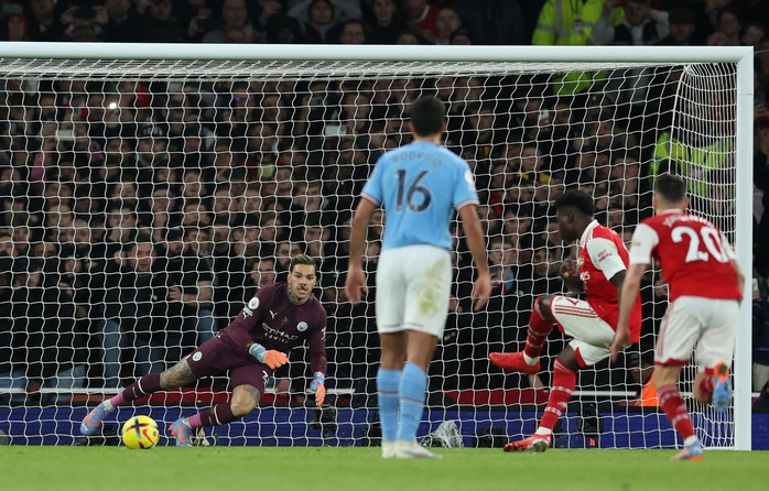 Haaland bùng nổ, Man City đè bẹp Arsenal tại Emirates - Ảnh 4.