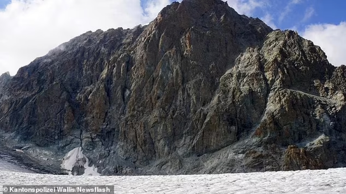 Sông băng tan chảy, phát hiện thi thể mất tích 50 năm trước - Ảnh 2.