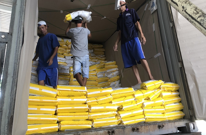 Xuất khẩu gạo sang Trung Quốc giảm: Doanh nghiệp nói gì? - Ảnh 1.
