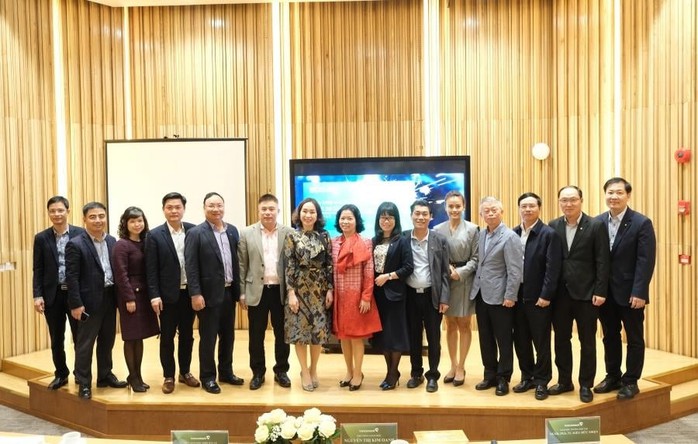 Vietcombank tổ chức truyền thông triển khai mô hình hoạt động bán lẻ RTOM - Ảnh 1. Vietcombank tổ chức truyền thông triển khai mô hình hoạt động bán lẻ RTOM - Ảnh 1.