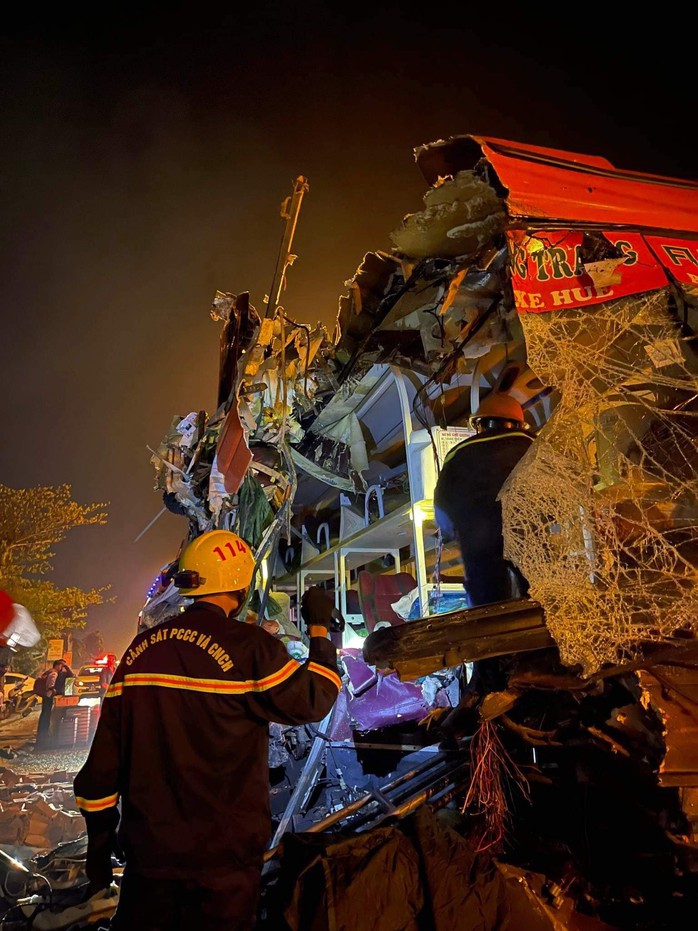 Sức khỏe 13 nạn nhân bị thương trong vụ tai nạn nghiêm trọng ở Quảng Nam sáng nay ra sao? - Ảnh 1.