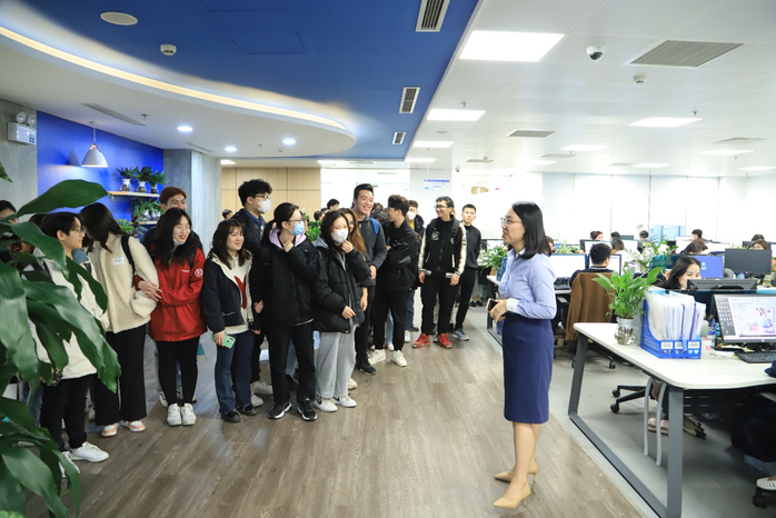 MB Company Tour: Từ sinh viên đến trải nghiệm một ngày làm nhân sự IT - Ảnh 7. MB Company Tour: Từ sinh viên đến trải nghiệm một ngày làm nhân sự IT - Ảnh 7.