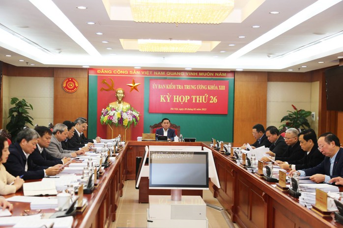 Ủy ban Kiểm tra Trung ương kỷ luật và đề nghị kỷ luật nhiều lãnh đạo tỉnh Bắc Giang, Bắc Ninh, Hòa Bình - Ảnh 1.