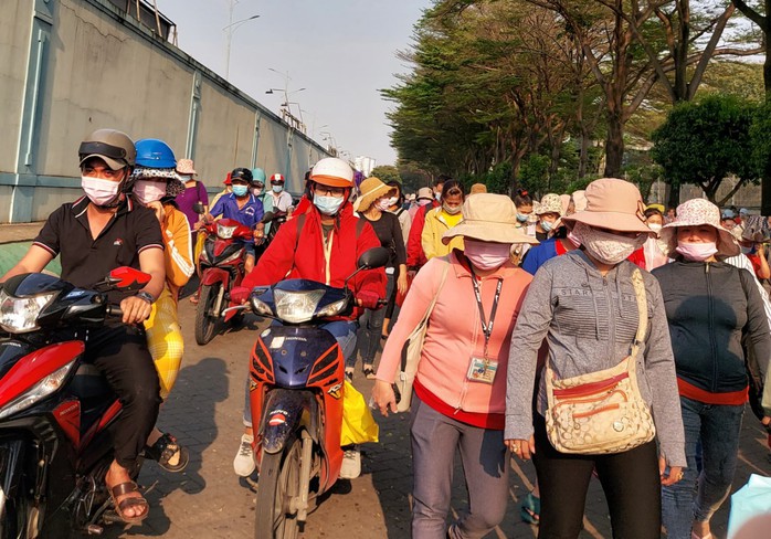 54% lao động chấm dứt hợp đồng lao động tại Công ty TNHH Pouyuen Việt Nam trên 40 tuổi - Ảnh 1.