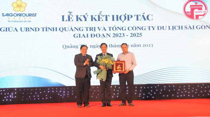 Saigontourist Group ký kết hợp tác phát triển du lịch với tỉnh Quảng Trị - Ảnh 2.