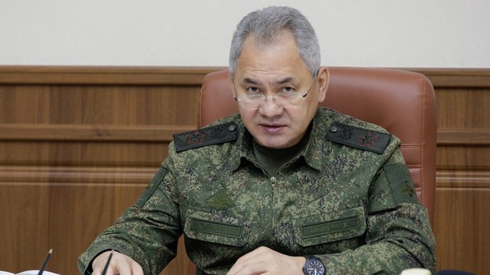 Tổng thống Ukraine sa thải chỉ huy quân sự hàng đầu - Ảnh 2.