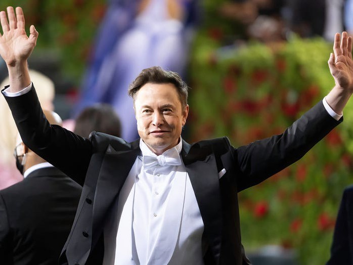Tài sản tăng chóng mặt, tỉ phú Musk lấy lại ngôi giàu nhất thế giới - Ảnh 2.