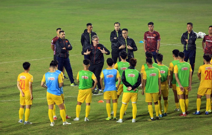 Phan Tuấn Tài chia sẻ về khung giờ tập mới của U23 Việt Nam - Ảnh 1.