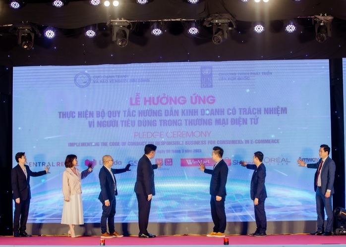 Amway Việt Nam đồng hành cùng “Ngày Quyền của người tiêu dùng Việt Nam 2023” - Ảnh 1. Amway Việt Nam đồng hành cùng “Ngày Quyền của người tiêu dùng Việt Nam 2023” - Ảnh 1.