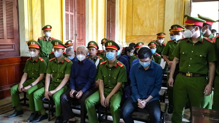 VKSND TP HCM vừa đề nghị mức án với ông Trần Phương Bình và đồng phạm - Ảnh 1.