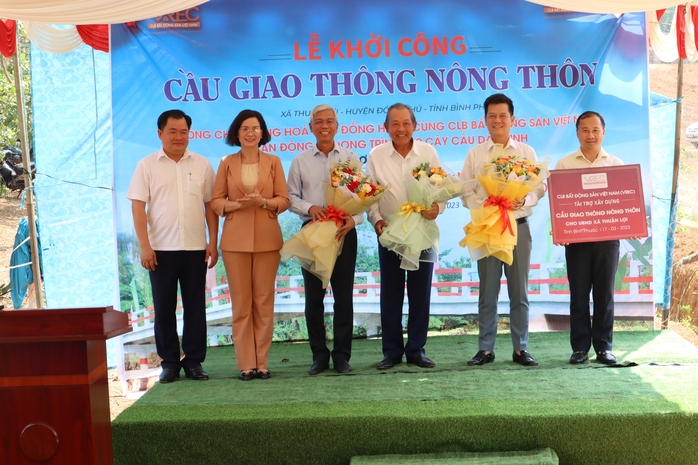 Khởi công công trình cầu giao thông nông thôn 2 tỉ đồng tại Bình Phước - Ảnh 2.