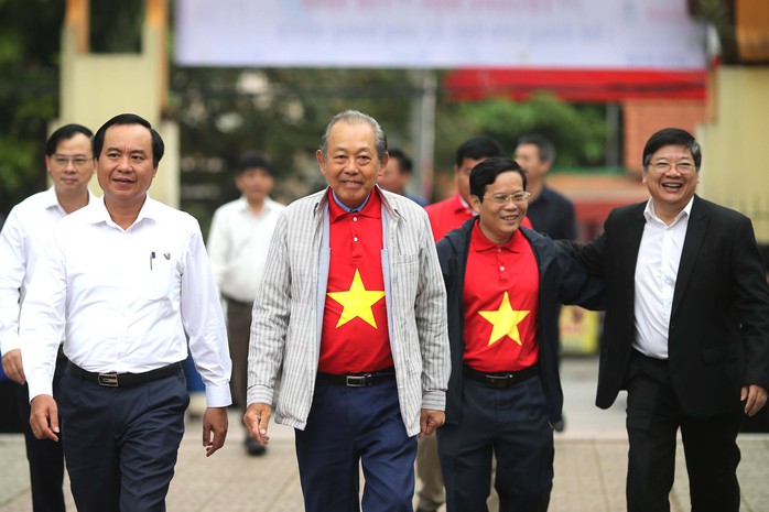 “Đưa trường học đến thí sinh” ở Quảng Trị: Sinh viên cần trang bị kiến thức, kỹ năng gì để lập nghiệp? - Ảnh 2.