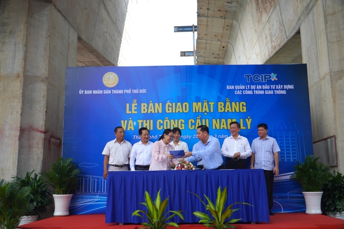 TP HCM tái khởi động xây cầu Nam Lý vượt sông Rạch Chiếc - Ảnh 1.