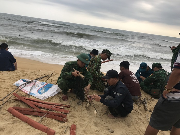 Tìm kiếm ngư dân mất tích ở Quảng Nam - Ảnh 1.