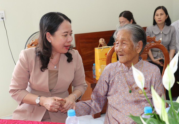 Phó Chủ tịch nước Võ Thị Ánh Xuân về thăm địa đạo tam giác sắt - Ảnh 1.