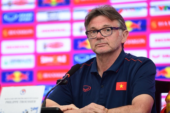 HLV Troussier: “Có 14, 15 cầu thủ U20 Việt Nam vào danh sách SEA Games 32” - Ảnh 1.