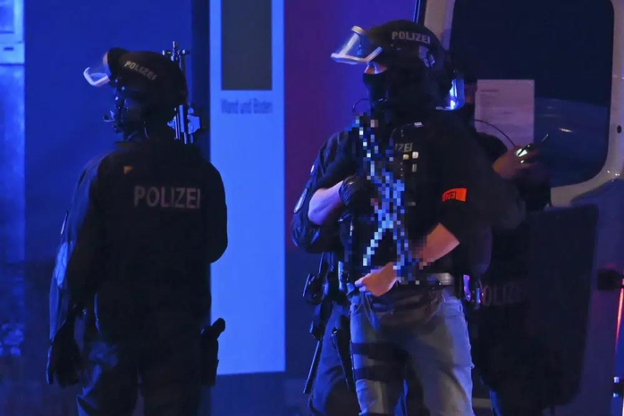 Đức: Xả súng tại nhà thờ, ít nhất 6 người thiệt mạng - Ảnh 3.