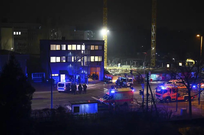 Đức: Xả súng tại nhà thờ, ít nhất 6 người thiệt mạng - Ảnh 4.