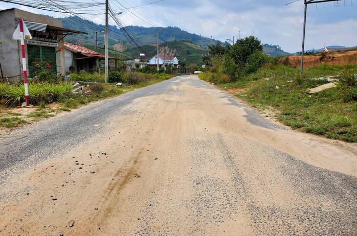 Suối Đạ KNàng tan hoang vì cát tặc lộng hành - Ảnh 2.