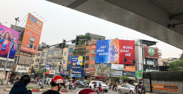 Mỏ vàng quảng cáo ngoài trời: Sở VH-TT báo cáo Hà Nội hàng loạt vấn đề - Ảnh 2.