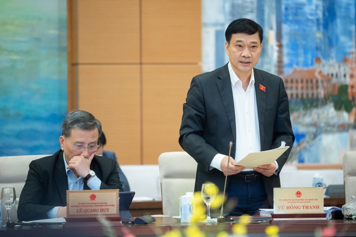 Bộ trưởng Nguyễn Thanh Nghị trình Luật Kinh doanh bất động sản sửa đổi - Ảnh 2.