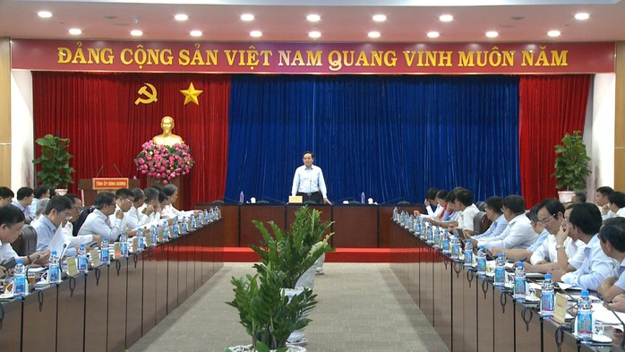 Phó Thủ tướng Trần Lưu Quang làm việc với lãnh đạo 5 tỉnh cùng tháo gỡ khó khăn - Ảnh 1.