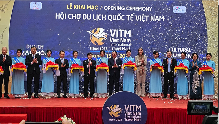 Chào bán 10.000 tour và sản phẩm du lịch khuyến mãi - Ảnh 1.