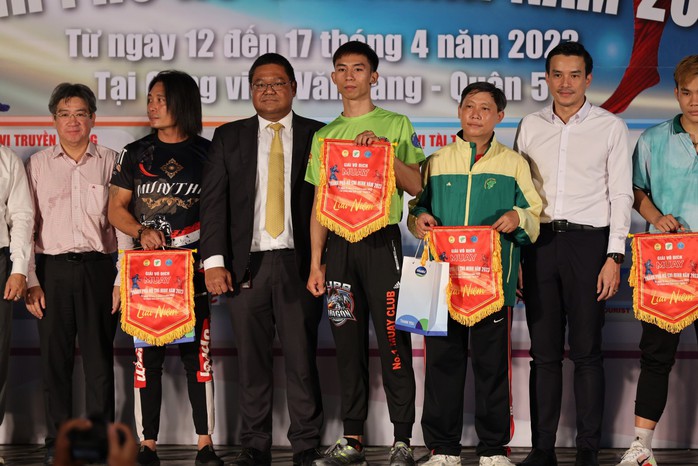 Gần 200 VĐV tham dự giải Vô địch Muay Thái TP HCM 2023 - Ảnh 2.