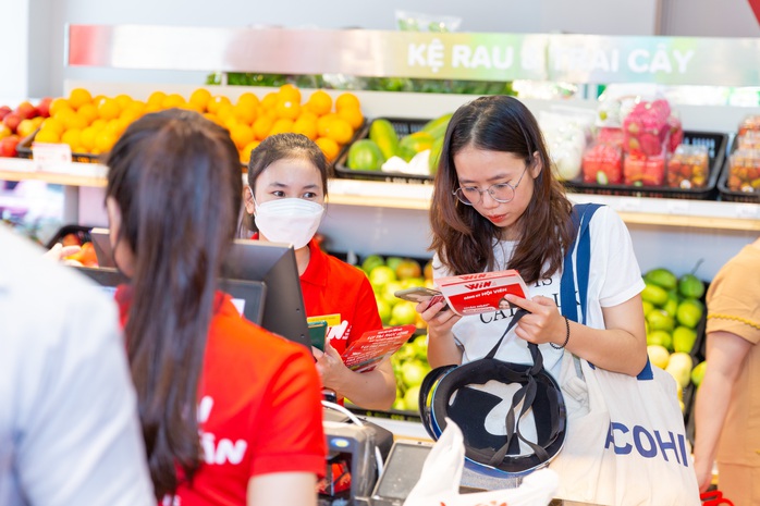Nhà bán lẻ ghi điểm nhờ chính sách giá luôn tốt - Ảnh 2.
