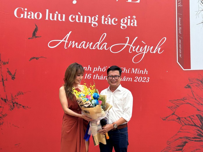 Amanda Huỳnh đang đi trên con đường Nơi chúng ta thuộc về - Ảnh 2.