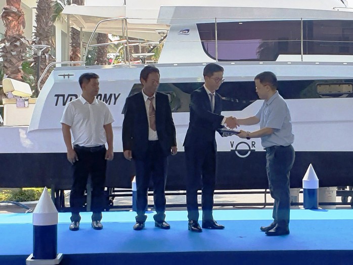 Đưa vào hoạt động bến du thuyền chuẩn quốc tế đầu tiên tại Việt Nam - Ảnh 2.